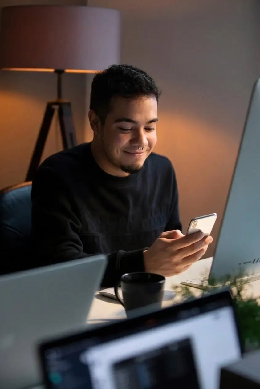 Daniel Hernández — Co-founder y Director Creativo